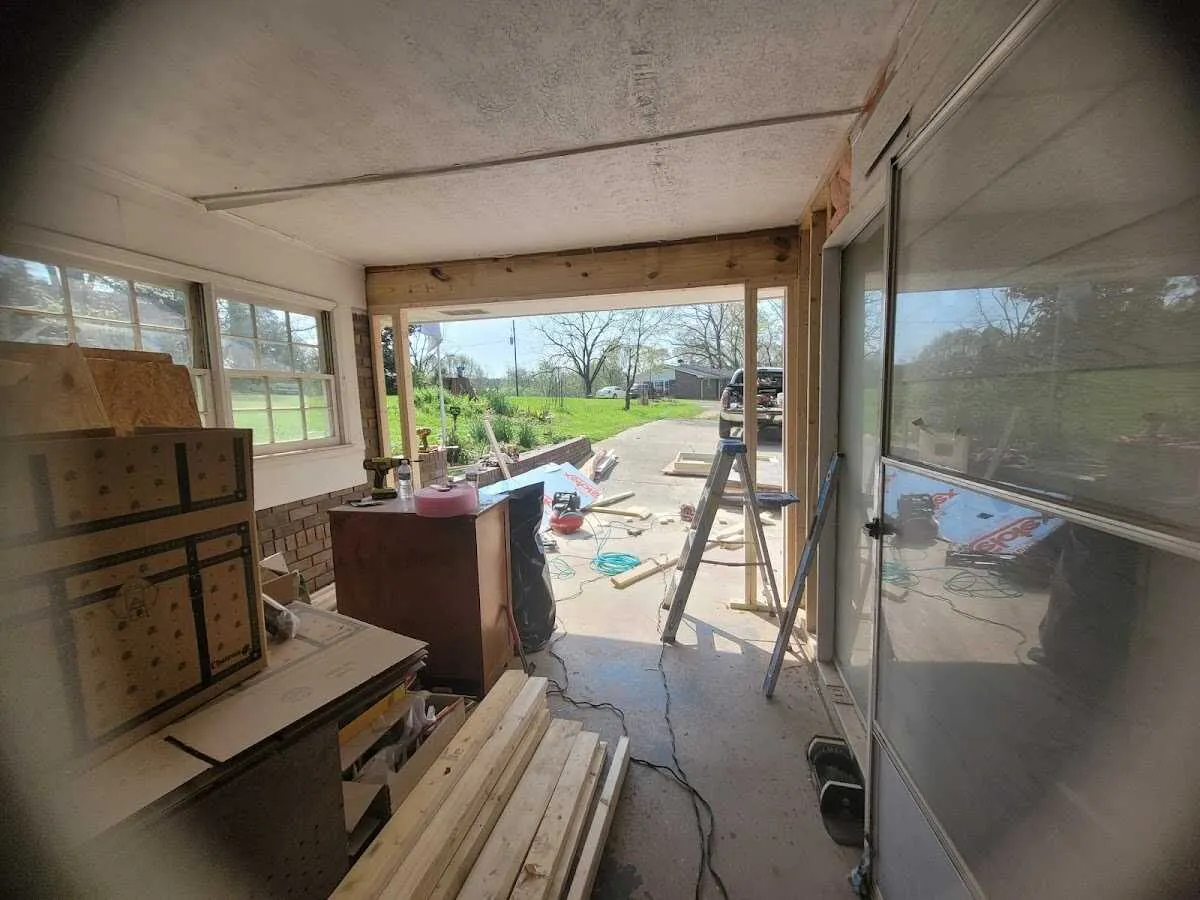 Air movers and dehumidifier for Water Mitigation Services in Selma